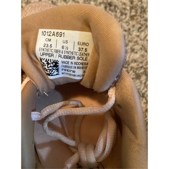 Asics Women’s Gel-Cumulus 21 (1012A691) Dust Steppe/Birch (Pink) Size 6.5 - Picture 4 of 4